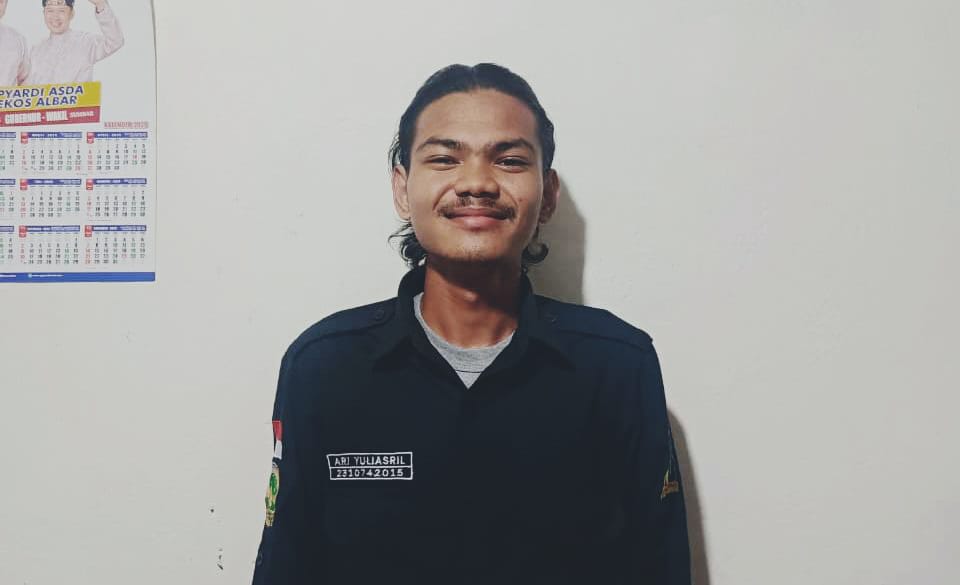 Penulis:  Ari Yuliasril